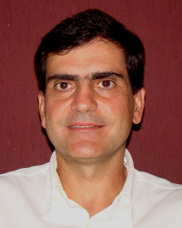 Dr. Tito Fernandes